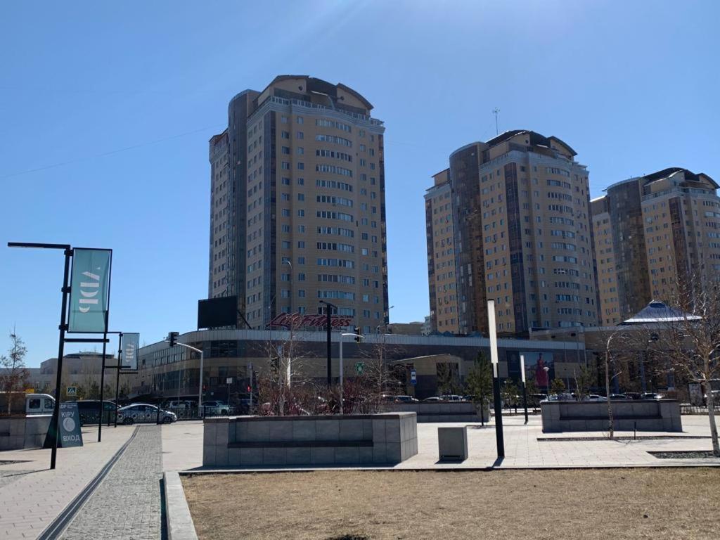 Квартира С Видом На Abu Dhabi Plaza อัสตานา ภายนอก รูปภาพ